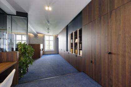 Plafonds tendus acoustiques espaces de bureaux en couleur Gris Perle